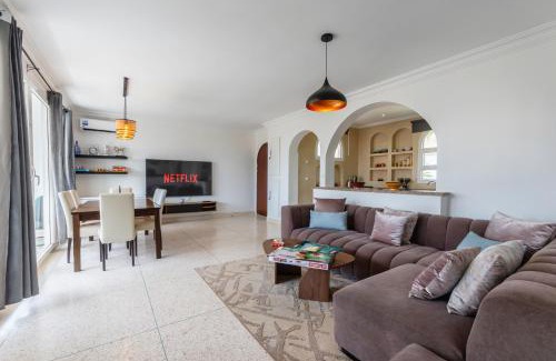 Arbaa Sahel Casa | Seabreeze 2BR Haven Ocean Walk and Sunsets