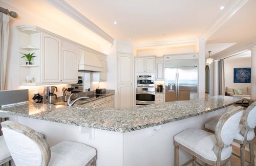 Seven Mile Beach Condominio | Seabreeze #8 by Grand Cayman Villas & Condos