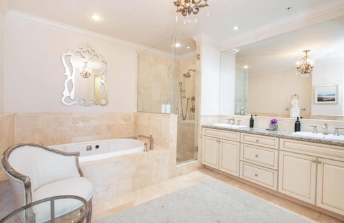 Seven Mile Beach Condominio | Seabreeze #8 by Grand Cayman Villas & Condos