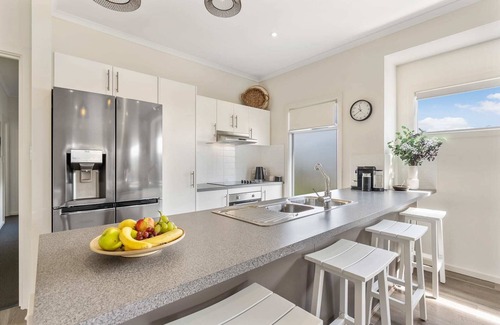 Port Elliot Casa | Seabreeze - 8A Charles - Luxury - Wi-Fi -Family