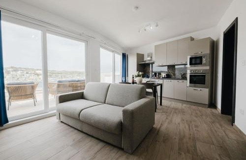St. Paul's Bay Apartamento | Seabreeze Apartments Penthouse By Homely Malta!