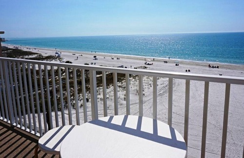 Madeira Beach Condominio | Seabreeze Condominiums