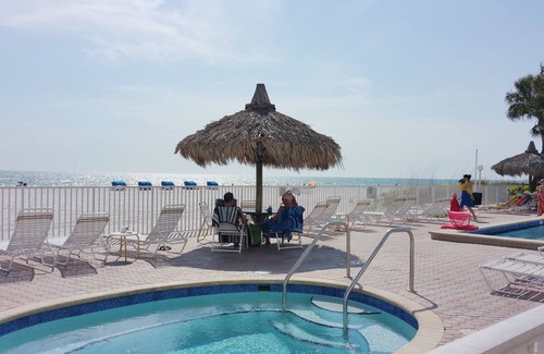 Madeira Beach Condominio | Seabreeze Condominiums