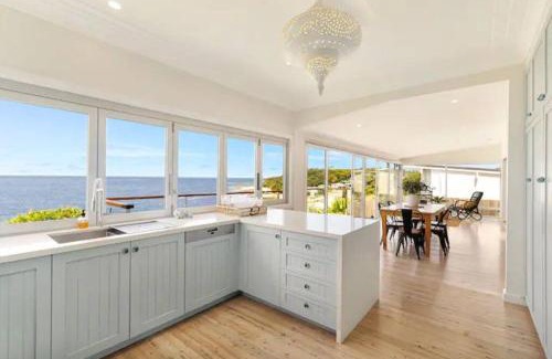Norah Head Casa | Seabreeze Getaway Oceanfront Family Home in Norah Head
