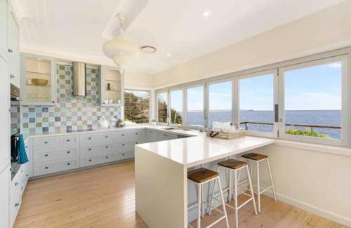 Norah Head Casa | Seabreeze Getaway Oceanfront Family Home in Norah Head