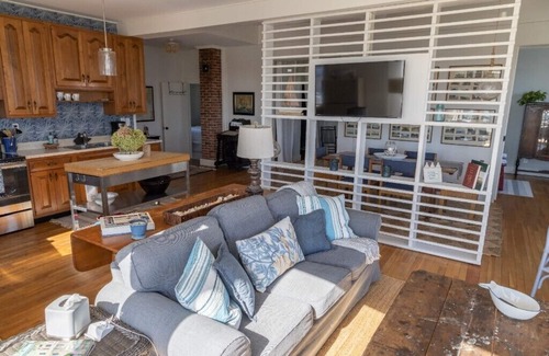 Stonington Condominio | Seabreeze on the Harbor 2 - Stunning Island Retreat perched on Stonington Harbor