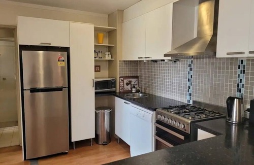 Mosman Park Apartamento | Seabreeze Sunsets Apartment sleeps 4 in Mosman Park near river beach Freo trains