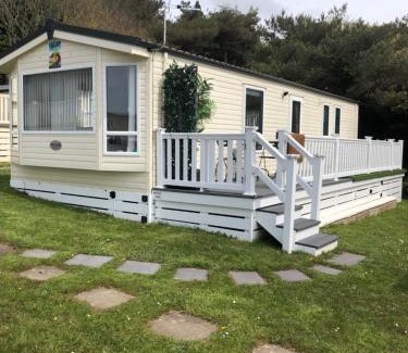 New Forest District Complejo | Seabreeze, Utopia, walking distance to beach, 5 Star Shorefield Country Park, Milford on Sea, Shorefield Road, SO41 0LH, United Kingdom