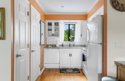 Seabrook Island Villa | Seabrook Marsh Views from Porch | Pool Access