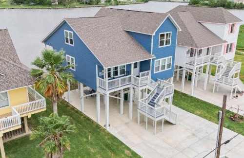 El Lago Casa | Seabrook Shores 3br Bayfront Hideaway W Deck