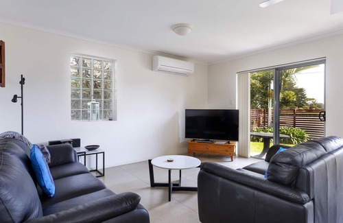 Hawks Nest Apartamento | Seachange Apartment 1