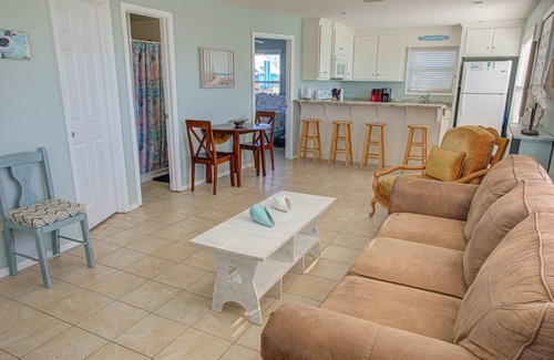 Fort Morgan Cabaña | Seaclusion Beach View Cottage, Pet Friendly
