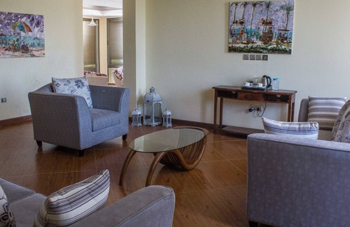 Galu Hotel | Seaclusion Diani