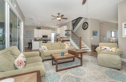 Palm Island Casa | SEACLUSION - Island Paradise Home Close to the Beach with Pool and Boat Dock