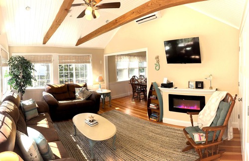 Campground Landing Casa | Seaclusion~ New! Bayside Beach Retreat for 2-6