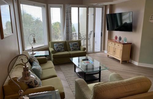 North Forest Beach Villa | Seacrest Villa Oceanfront Resort 2 bed 2 bath steps to the beach