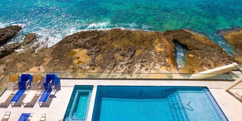 Northwest Point Apartamento | SeaDreams Boutique Oceanfront Condos by Grand Cayman Villas & Condos