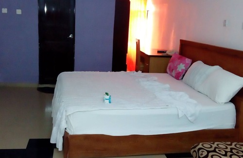 Kubwa Hotel | SeaDry Suites