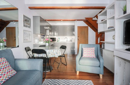 Borth-y-Gest Cabaña | Seafarer's Haven