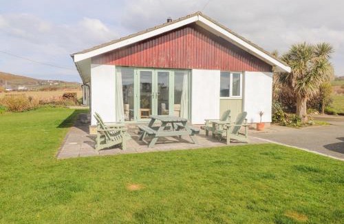 Cylch-Y-Garn Casa | Seafield