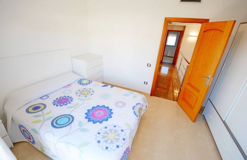 L'Hospitalet de l'Infant Casa | Seafront house with private pool and Wif