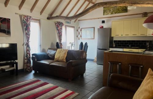 Roughton Casa | Seafret Barn 4 plus 2