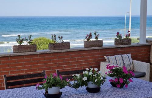 Lavinio Lido di Enea Apartamento | Seafront Apartment