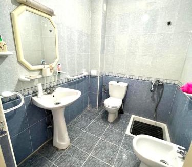 Oued Alian Apartamento | Seafront Apartment, Mediterranean Charm, Gibralter View, Tangier - Oued Alien