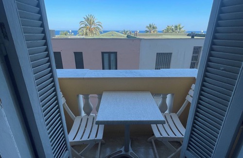 Fabron Apartamento | Seafront apartment on the Promenade des Anglais