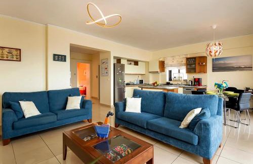 Kalamaria Apartamento | Seafront Family Apartment & free parking, the Cruiseflat
