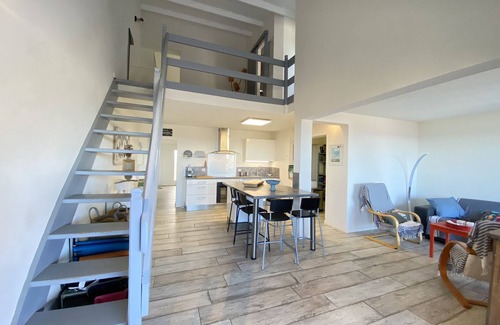 Saint-Pierre-la-Mer Casa | Seafront house