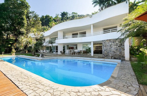 Vila Velha Villa | Casa frente al mar en Angra dos Reis - Ang005