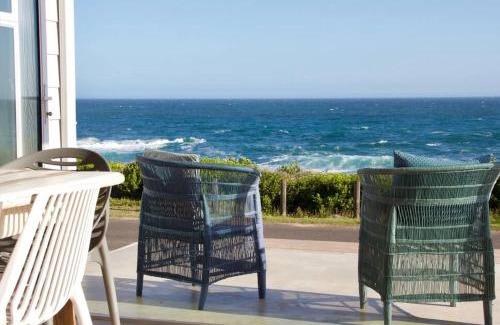 Kleinmond Casa | Seafront house with a view