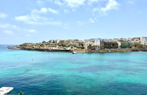 Marsaskala Apartamento | Seafront Luxury Apartment