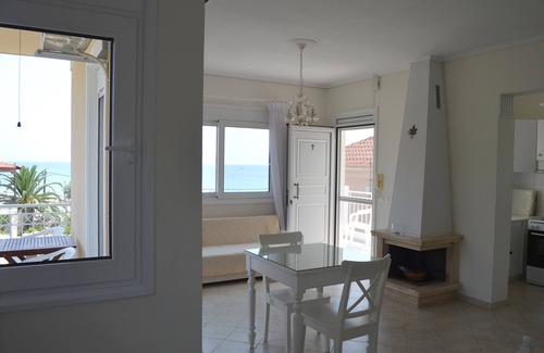 Nea Propontida Apartamento | Seafront Studio on a Long Sandy Beach, Geomare Holiday Homes 1st Floor Lito No 7