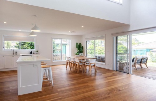 Narrawallee Casa | Seaglass Beach House