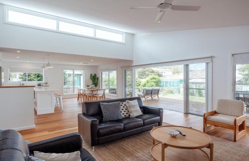 Narrawallee Casa | Seaglass Beach House