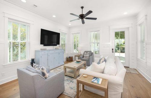 Greenway Park Casa | Seagrove Escape Refreshed plus Shared Pool