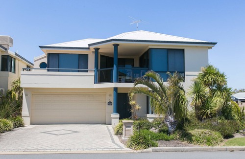 Rockingham Casa | Seahaven Villas by Rockingham Apartments