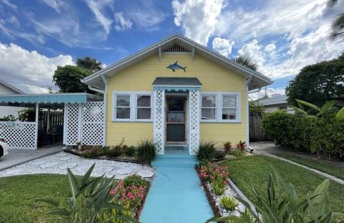 Pass-a-Grille Casa | Seahorse Bungalow
