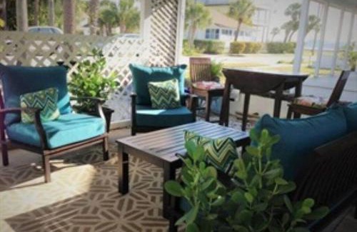 Pass-a-Grille Casa | Seahorse Bungalow