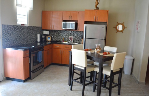 Culebra Pueblo Apartamento | ¡Nuevo! Beautiful Suite Vista al agua Ideal para las familias Capacidad de hasta 6 personas!