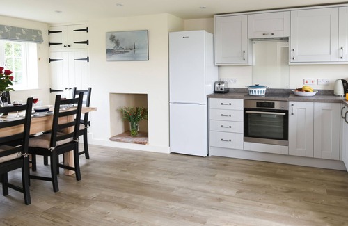 Horsey Cabaña | Seal Cottage - Muy cerca de la hermosa playa de arena de Horsey y Norfolk Broads