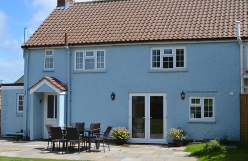 Horsey Cabaña | Seal Cottage - Muy cerca de la hermosa playa de arena de Horsey y Norfolk Broads