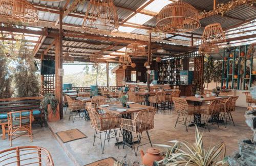 Mallam Cabina | Sealine View Hospitality Centre