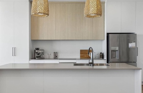 Hayborough Casa | Seamist On Seagull, Expansive Views