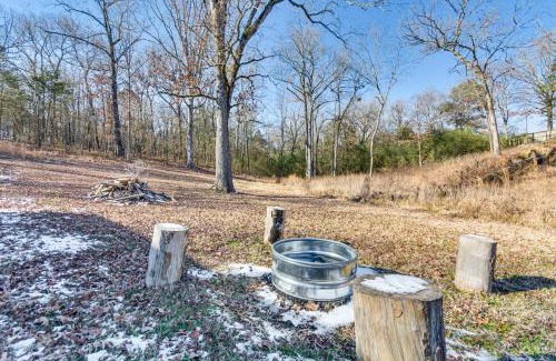 Searcy Casa | Searcy Retreat Home Near Little Red River