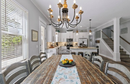 Emerald Waters Village Casa | Seas & Greetings - Dog Friendly, Luxury Beach Home, 2 Pools, 5 Bedroom 4.5 Bath