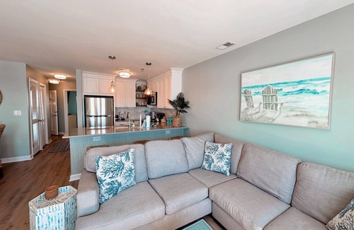 North Topsail Beach Condominio | "Seas The Day" 2 bed/2 bath condo/ Villa Capriani