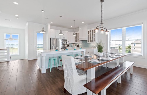 Navarre Beach Casa | Seas the Day-Gulf View Private Pool Home Across the Street from the Beach